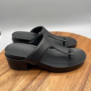 Aerosoles Clio Sandals Womens Size 10 M Black Leather T-Strap Casual Comfort